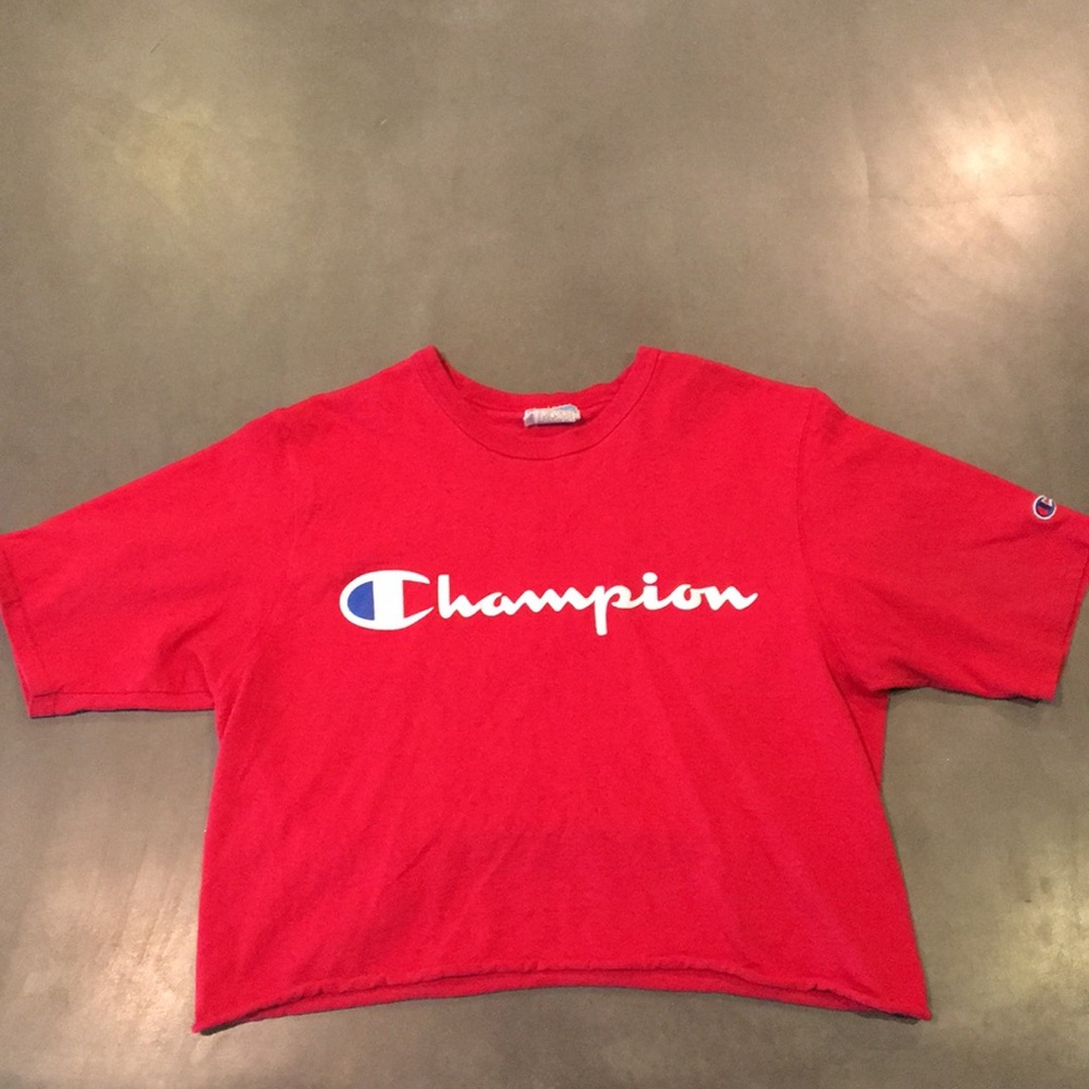 🌟Cropped Champion Shirt🌟